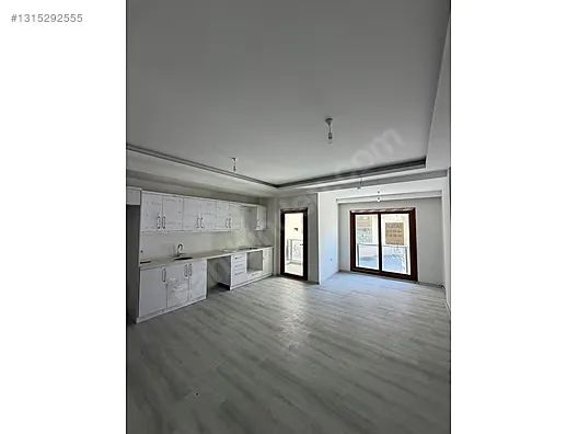 ŞEVKETİYEDE SATILIK 2+1 DAİRE