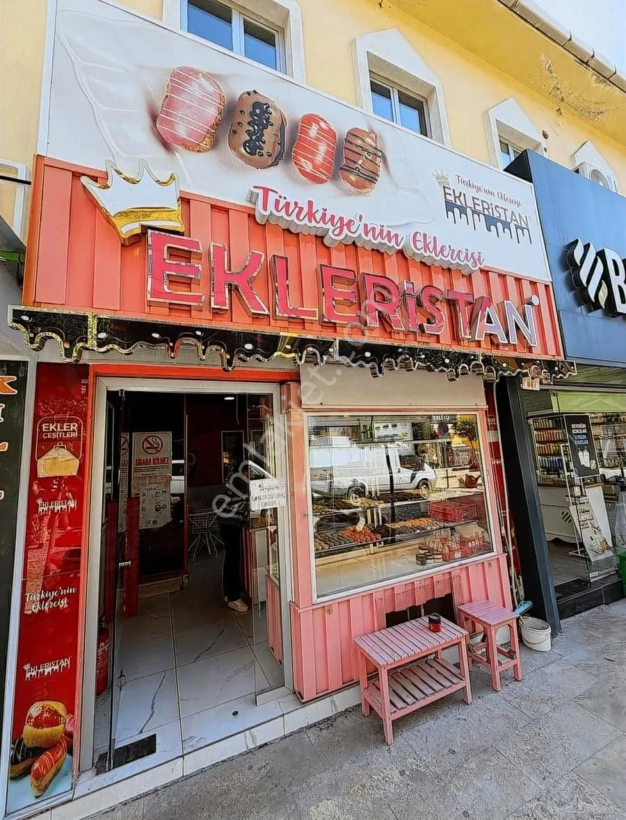 Devren Kiralık Ekleristan Şubesi Çarsının Merkezinde